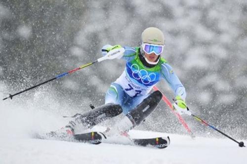 A brasileira Maya Harrisson alcançou uma importante colocação na prova de Slalom dos Jogos Olímpicos de Inverno / Foto: Divulgação CBDN